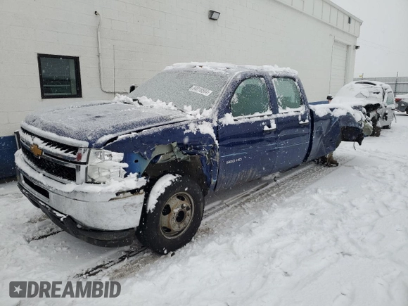 2013 Chevrolet Silverado 3500HD DRW Work Truck with VIN 1GC4KZCG7DF241582, listed as a Copart auction lot 84818504 with 92,754 mi miles and Salvage Title. Bid and sale history available at carsss.com. Image 1.