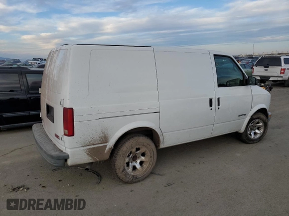 2001 GMC Safari Cargo with VIN 1GTDM19W71B510158, listed as a Copart auction lot 87296804 with 214,236 mi miles and Salvage Title. Bid and sale history available at carsss.com. Image 3.