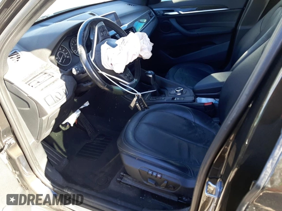 2018 BMW X1 xDrive28i with VIN WBXHT3C34J5K28026, listed as a Copart auction lot 73421382 with 54,327 mi miles. Bid and sale history available at carsss.com. Image 7.