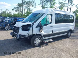 2024 Ford Transit Passenger XL z VIN 1FDAX2C89RKA86208, wystawiony jako IAAI lot #42260251 z przebiegiem 2 635 mil mil oraz . Historia ofert i sprzedaży dostępna na DreamBid. Obrazek 2.