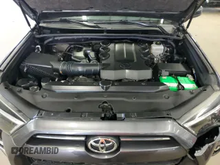 2020 Toyota 4Runner SR5 with VIN JTEBU5JR9L5798203, listed as a Copart auction lot 61198375 with 127,211 mi miles and Clean title. Bid and sale history available at DreamBid. Image 12.