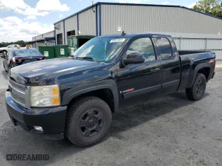 2008 Chevrolet Silverado 1500 LTZ with VIN 1GCEK19Y28Z109209, listed as a Copart auction lot 62672864 with 185,459 mi miles and Salvage Title. Bid and sale history available at carsss.com. Image 1.