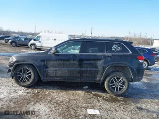 2018 Jeep Grand Cherokee Altitude with VIN 1C4RJFAG4JC313362, listed as a IAAI auction lot 41378147 with 83,057 mi miles. Bid and sale history available at carsss.com. Image 15.
