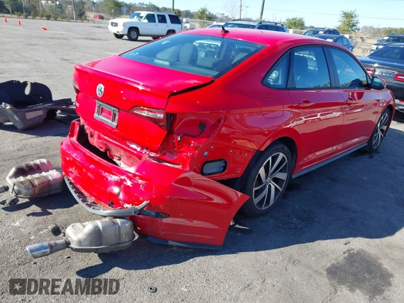 2019 Volkswagen Jetta GLI S z VIN 3VW5T7BU3KM225015, wystawiony jako IAAI lot #41352228 z przebiegiem 96 874 mil mil oraz . Historia ofert i sprzedaży dostępna na DreamBid. Obrazek 4.