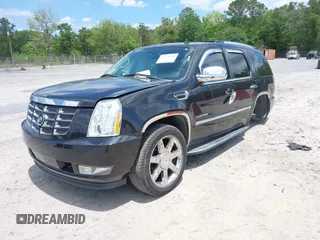 2010 Cadillac Escalade Luxury z VIN 1GYUCBEF6AR266325, wystawiony jako IAAI lot #42138908 z przebiegiem 151 110 mil mil oraz . Historia ofert i sprzedaży dostępna na DreamBid. Obrazek 2.