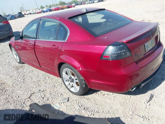 2009 Pontiac G8 z VIN 6G2ER57799L170338, wystawiony jako IAAI lot #42088706 z przebiegiem 157 582 mil mil oraz . Historia ofert i sprzedaży dostępna na DreamBid. Obrazek 3.