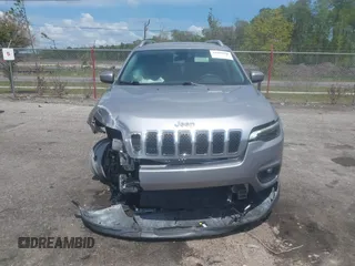 2019 Jeep Cherokee Latitude with VIN 1C4PJLCB7KD114583, listed as a IAAI auction lot 41908161 with 42,286 mi miles. Bid and sale history available at carsss.com. Image 12.