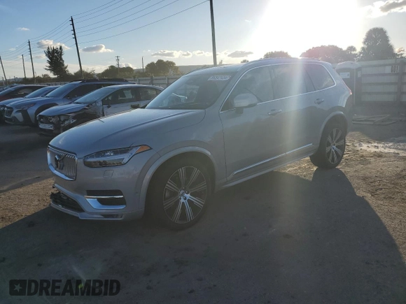 2023 Volvo XC90 Ultimate with VIN YV4062PA4P1988930, listed as a Copart auction lot 86547434 with 19,995 mi miles and Salvage Title. Bid and sale history available at carsss.com. Image 1.