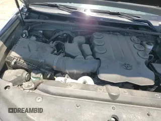 2018 Toyota 4Runner SR5 с VIN JTEZU5JR9J5165826, выставлен на аукционе Copart как лот 65654935 с пробегом 46 953 миль миль и Списание • Salvage title. История ставок и продаж доступна на DreamBid. Изображение 15.