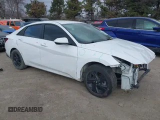 2022 Hyundai Elantra Blue z VIN KMHLM4AJ6NU023102, wystawiony jako IAAI lot #41704410 z przebiegiem 70 534 mil mil oraz . Historia ofert i sprzedaży dostępna na DreamBid. Obrazek 1.