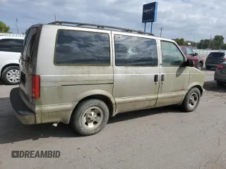 2002 Chevrolet Astro with VIN 1GNEL19XX2B151090, listed as a Copart auction lot 71918734 with 166,695 mi miles and Salvage Title. Bid and sale history available at carsss.com. Image 3.