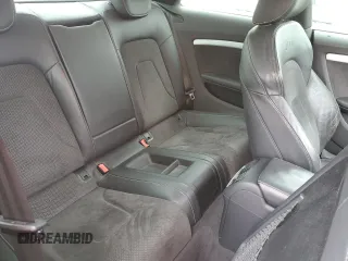 2011 Audi A5 z VIN WAUMFBFR8BA030150, wystawiony jako Copart lot #57943795 z przebiegiem 183 246 mil mil oraz Szkoda całkowita • Salvage title. Historia ofert i sprzedaży dostępna na DreamBid. Obrazek 10.