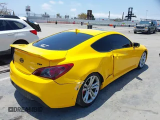 2012 Hyundai Genesis Coupe Grand Touring z VIN KMHHU6KH0CU073939, wystawiony jako IAAI lot #42357097 z przebiegiem 109 408 mil mil oraz . Historia ofert i sprzedaży dostępna na DreamBid. Obrazek 4.