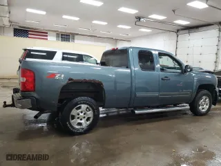 2009 Chevrolet Silverado 1500 LT with VIN 1GCEK290X9Z156179, listed as a Copart auction lot 43271365 with 202,556 mi miles and Clean Title. Bid and sale history available at carsss.com. Image 3.