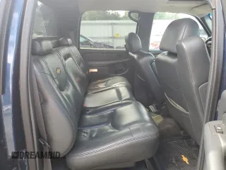 2002 Chevrolet Avalanche with VIN 3GNEK13T52G175796, listed as a Copart auction lot 69728874 with 288,960 mi miles and Clean Title. Bid and sale history available at carsss.com. Image 10.