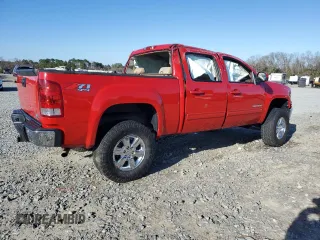 2013 GMC Sierra 1500 SLT with VIN 3GTP2WE70DG321085, listed as a Copart auction lot 47799645 with 203,829 mi miles and Salvage title. Bid and sale history available at DreamBid. Image 3.