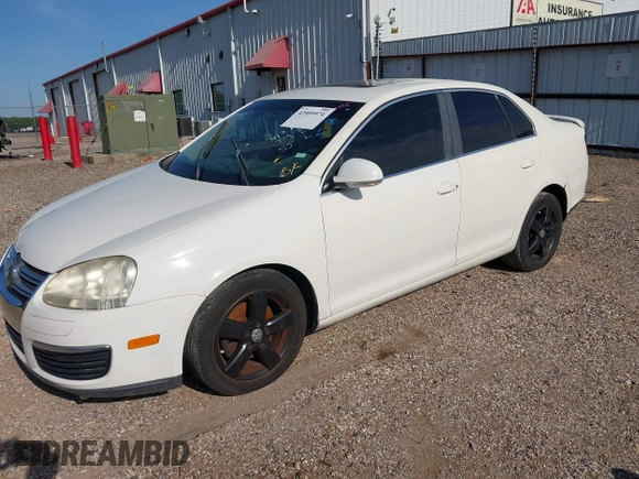 2008 Volkswagen Jetta Sedan SE with VIN 3VWRM71K18M042753, listed as a IAAI auction lot 42009974 with 208,244 mi miles. Bid and sale history available at carsss.com. Image 2.