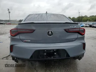 2024 Acura TLX w/A-Spec Package with VIN 19UUB6F5XRA001862, listed as a Copart auction lot 70484204 with 1,400 mi miles and Salvage Title. Bid and sale history available at carsss.com. Image 6.