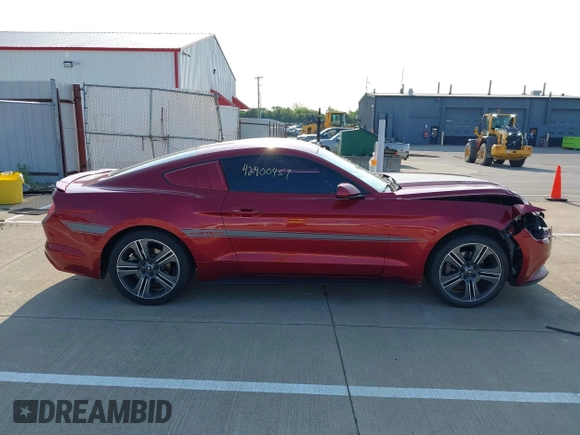 2017 Ford Mustang V6 z VIN 1FA6P8AMXH5226346, wystawiony jako IAAI lot #42400457 z przebiegiem 147 953 mil mil oraz . Historia ofert i sprzedaży dostępna na DreamBid. Obrazek 13.
