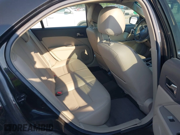 2012 Ford Fusion Hybrid z VIN 3FADP0L35CR371734, wystawiony jako IAAI lot #42559033 z przebiegiem 131 314 mil mil oraz . Historia ofert i sprzedaży dostępna na DreamBid. Obrazek 8.