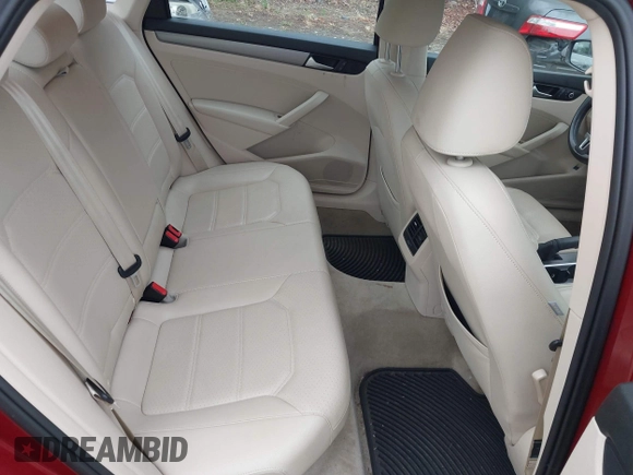 2015 Volkswagen Passat SE с VIN 1VWBV7A3XFC084781, выставлен на аукционе IAAI как лот 42166966 с пробегом 85 109 миль миль и . История ставок и продаж доступна на DreamBid. Изображение 8.