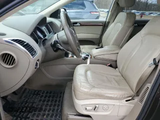 2010 Audi Q7 3.6L Premium Plus with VIN WA1LYAFE1AD002472, listed as a Copart auction lot 53059815 with 130,026 mi miles and Salvage Title. Bid and sale history available at carsss.com. Image 7.