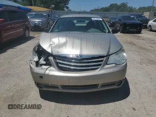 2009 Chrysler Sebring LX *Ltd Avail* with VIN 1C3LC46B29N531211, listed as a Copart auction lot 58118294 with 85,189 mi miles and Salvage Title. Bid and sale history available at carsss.com. Image 5.