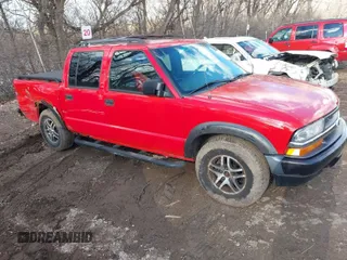 2004 Chevrolet S-10 LS with VIN 1GCDT13X34K148127, listed as a IAAI auction lot 41689132 with 152,028 mi miles and . Bid and sale history available at DreamBid. Image 1.
