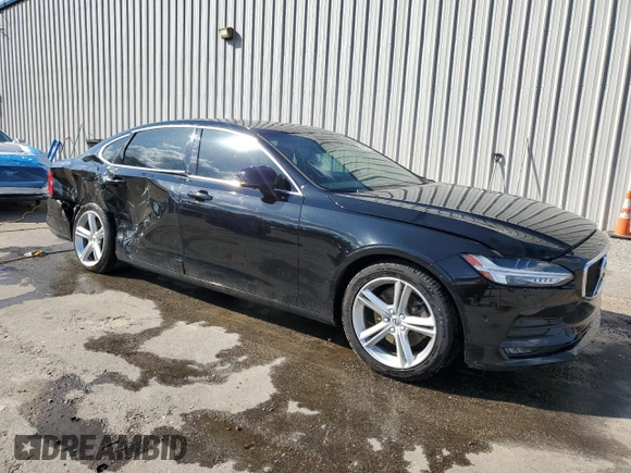 2018 Volvo S90 Momentum z VIN LVY982AK3JP023415, wystawiony jako Copart lot #54421325 z przebiegiem 99 319 mil mil oraz Szkoda całkowita • Salvage title. Historia ofert i sprzedaży dostępna na DreamBid. Obrazek 4.