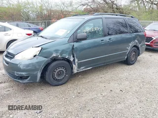 2005 Toyota Sienna CE with VIN 5TDZA23C15S313939, listed as a IAAI auction lot 41952894 with 268,191 mi miles. Bid and sale history available at carsss.com. Image 6.