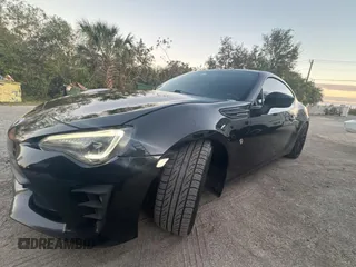 2017 Toyota 86 with VIN JF1ZNAA18H9706314, listed as a Copart auction lot 89272415 with 109,599 mi miles and Salvage Title. Bid and sale history available at carsss.com. Image 2.