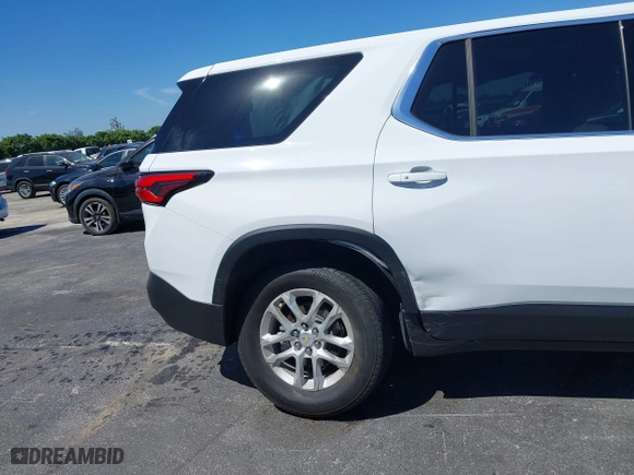 2023 Chevrolet Traverse LS with VIN 1GNERFKW6PJ292944, listed as a IAAI auction lot 41858992 with 27,302 mi miles. Bid and sale history available at carsss.com. Image 6.