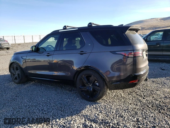 2023 Land Rover Discovery HSE R-Dynamic with VIN SALRM4EU2P2475381, listed as a Copart auction lot 43038055 with 21,122 mi miles and Salvage Title. Bid and sale history available at carsss.com. Image 2.