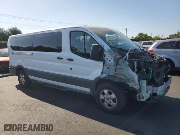 2018 Ford Transit Passenger XL z VIN 1FBZX2YM8JKA97299, wystawiony jako Copart lot #53553115 z przebiegiem 101 532 mil mil oraz Szkoda całkowita • Salvage title. Historia ofert i sprzedaży dostępna na DreamBid. Obrazek 4.