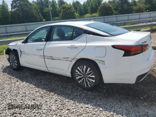 2025 Nissan Altima SV z VIN 1N4BL4DV5SN393597, wystawiony jako Copart lot #59698375 z przebiegiem 1 490 mil mil oraz Czysty tytuł • Clean title. Historia ofert i sprzedaży dostępna na DreamBid. Obrazek 2.