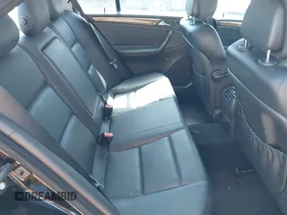 2007 Mercedes-Benz C 230 Sport z VIN WDBRF52H27F931854, wystawiony jako IAAI lot #42154149 z przebiegiem 187 730 mil mil oraz . Historia ofert i sprzedaży dostępna na DreamBid. Obrazek 8.