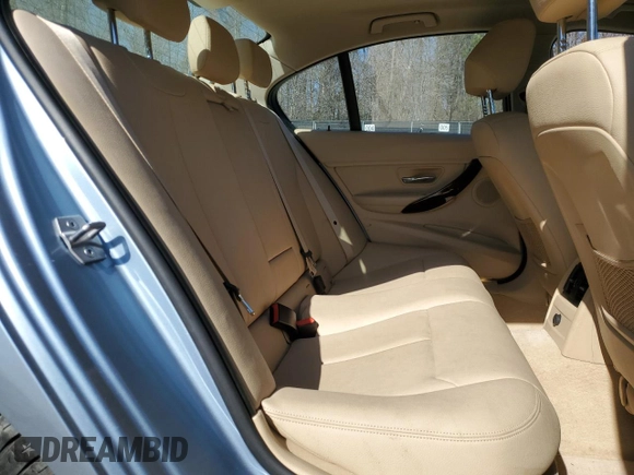 2014 BMW 3 Series 328i с VIN WBA3A5G54ENP34026, выставлен на аукционе Copart как лот 45373955 с пробегом 55 052 миль миль и Списание • Salvage title. История ставок и продаж доступна на DreamBid. Изображение 10.