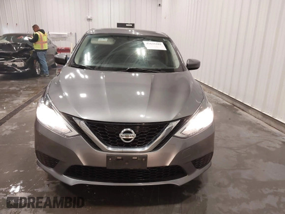 2017 Nissan Sentra S z VIN 3N1AB7AP8HY335577, wystawiony jako IAAI lot #41635102 z przebiegiem 73 361 mil mil oraz . Historia ofert i sprzedaży dostępna na DreamBid. Obrazek 12.
