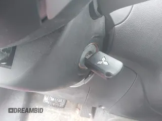 2017 Mitsubishi Mirage ES z VIN ML32F3FJ5HHF18679, wystawiony jako IAAI lot #41285281 z przebiegiem 50 495 mil mil oraz . Historia ofert i sprzedaży dostępna na DreamBid. Obrazek 11.