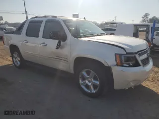 2011 Chevrolet Avalanche LTZ with VIN 3GNMCGE02BG335552, listed as a Copart auction lot 46459715 with 193,625 mi miles and Salvage Title. Bid and sale history available at carsss.com. Image 4.
