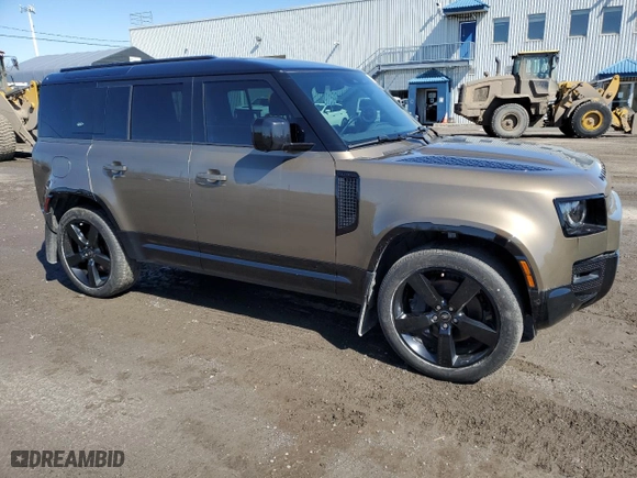 2024 Land Rover Defender X-Dynamic SE with VIN SALE27EU9R2253736, listed as a Copart auction lot 51570935 with 36,584 mi miles and Non Repairable. Bid and sale history available at carsss.com. Image 4.