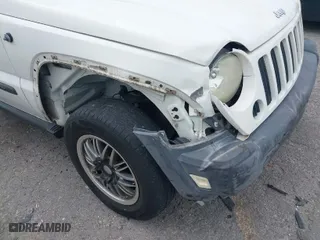 2007 Jeep Liberty Sport with VIN 1J4GK48K57W633312, listed as a IAAI auction lot 41893171 with 116,331 mi miles. Bid and sale history available at carsss.com. Image 6.