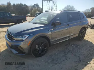 2023 Volkswagen Tiguan SE R-Line Black z VIN 3VVCB7AX7PM064170, wystawiony jako Copart lot #48539715 z przebiegiem 14 416 mil mil oraz Szkoda całkowita • Salvage title. Historia ofert i sprzedaży dostępna na DreamBid. Obrazek 1.
