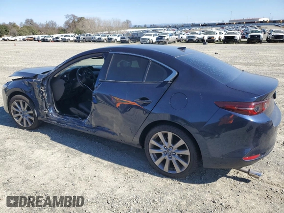 2019 Mazda 3 Premium with VIN 3MZBPAEM1KM101129, listed as a Copart auction lot 47113795 with 38,329 mi miles and Salvage Title. Bid and sale history available at DreamBid. Image 2.