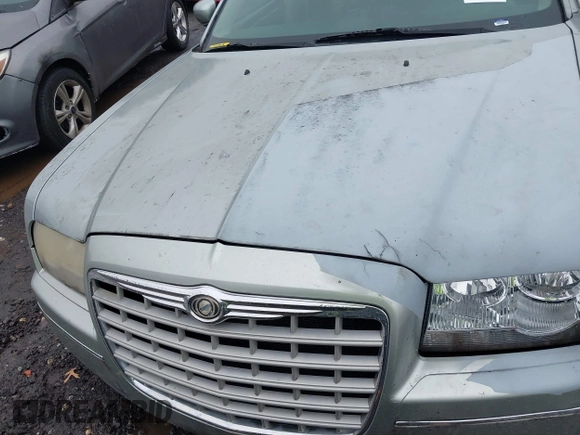 2006 Chrysler 300 Touring with VIN 2C3KA53GX6H134065, listed as a IAAI auction lot 41584131 with Not Provided miles. Bid and sale history available at carsss.com. Image 10.