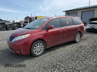 2011 Toyota Sienna XLE z VIN 5TDDK3DC5BS007897, wystawiony jako Copart lot #51503415 z przebiegiem 151 158 mil mil oraz Szkoda całkowita • Salvage title. Historia ofert i sprzedaży dostępna na DreamBid. Obrazek 1.