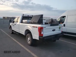 2017 Ford F-350 with VIN 1FT7X3B62HEE09676, listed as a IAAI auction lot 42727709 with 154,269 mi miles and . Bid and sale history available at DreamBid. Image 28.