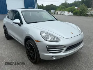 2012 Porsche Cayenne z VIN WP1AA2A23CLA09161, wystawiony jako Copart lot #60892115 z przebiegiem 168 458 mil mil oraz Czysty tytuł • Clean title. Historia ofert i sprzedaży dostępna na DreamBid. Obrazek 1.