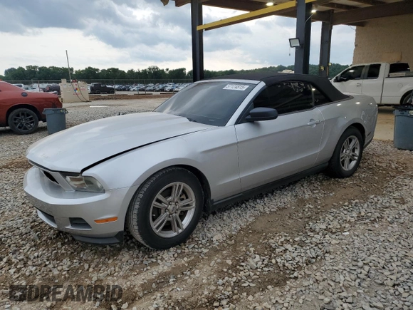 2012 Ford Mustang V6 z VIN 1ZVBP8EM4C5265359, wystawiony jako Copart lot #57124815 z przebiegiem 169 977 mil mil oraz Szkoda całkowita • Salvage title. Historia ofert i sprzedaży dostępna na DreamBid. Obrazek 1.