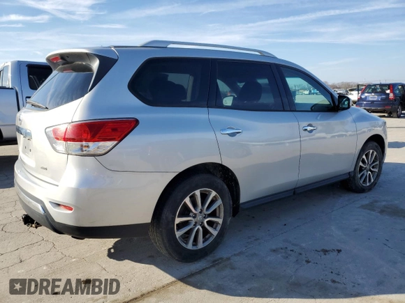 2016 Nissan Pathfinder SV with VIN 5N1AR2MMXGC618207, listed as a Copart auction lot 44759225 with 121,094 mi miles and Clean Title. Bid and sale history available at carsss.com. Image 3.